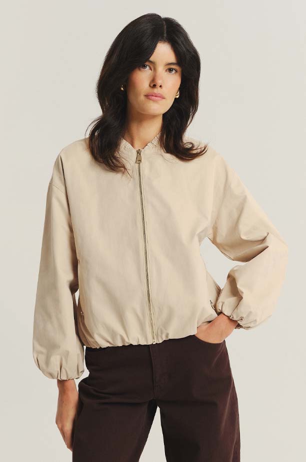 Lekka kremowa kurtka typu bomber