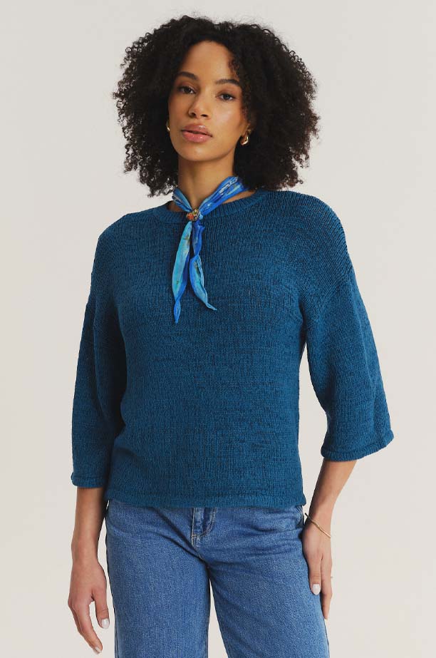 Turkusowy sweter z rękawem 3/4