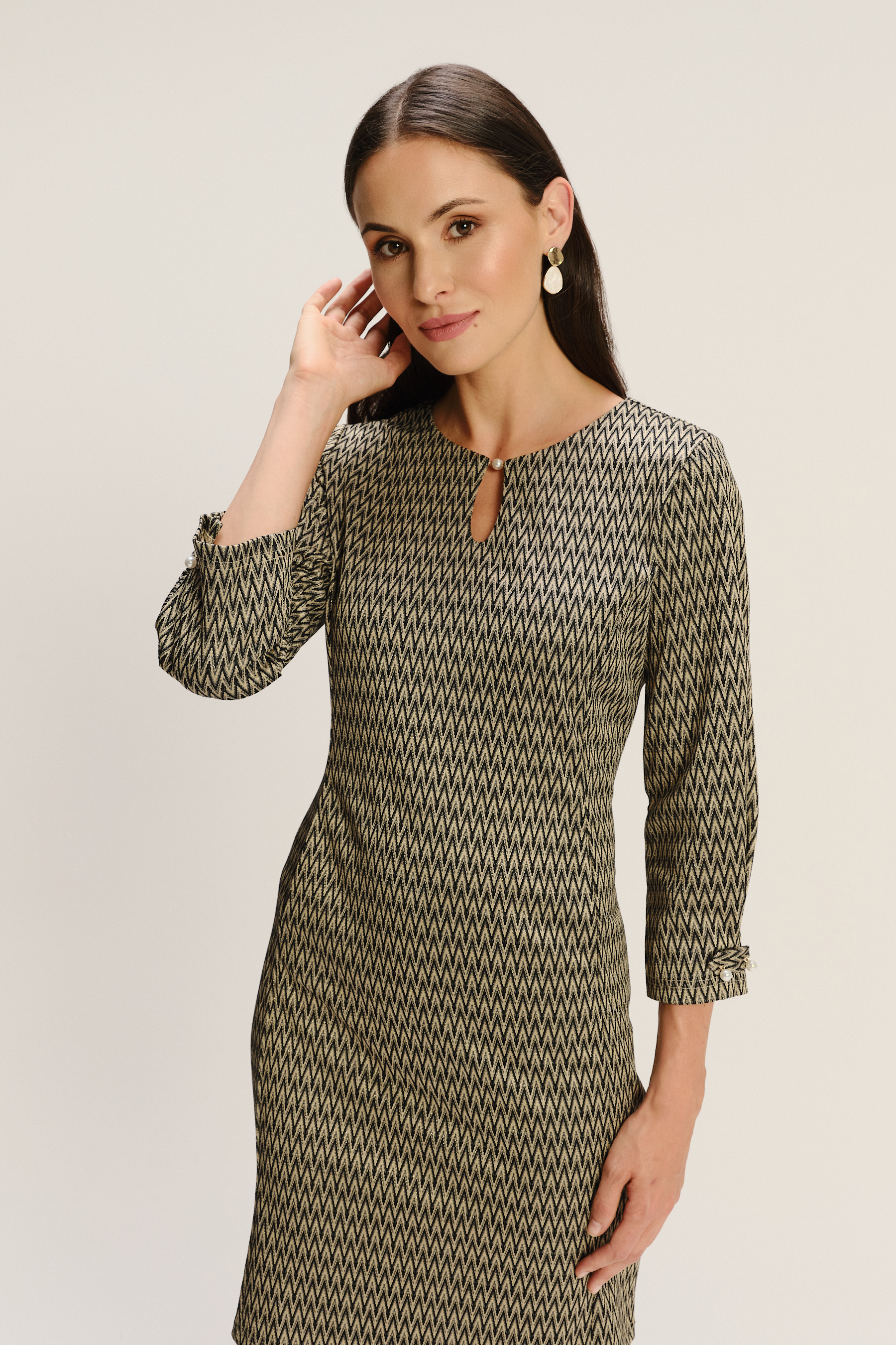 Printowana sukienka z domieszką wiskozy czarno-antracytowa