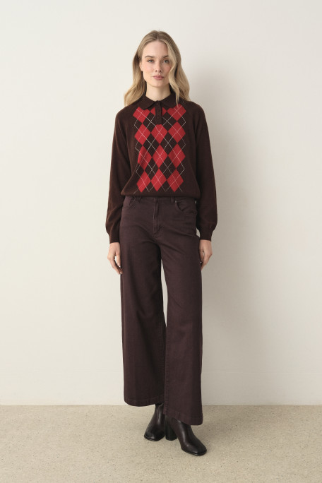Czekoladowy sweter w romby z domieszką wełny