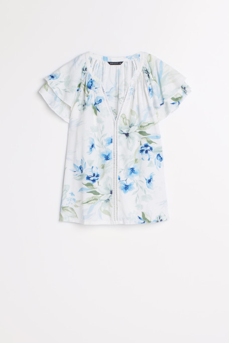 Bluzka w subtelne niebieskie kwiaty 
