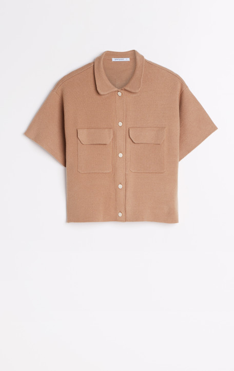 Beżowy kardigan z krótkim rękawem 