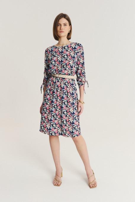 Wiskozowa sukienka w kwiaty
