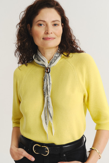 Luźny żółty sweter z rękawem 3/4