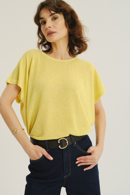 Luźny żółty sweter z krótkim rękawem