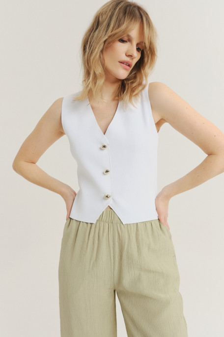 Biała kamizelka dzianinowa 