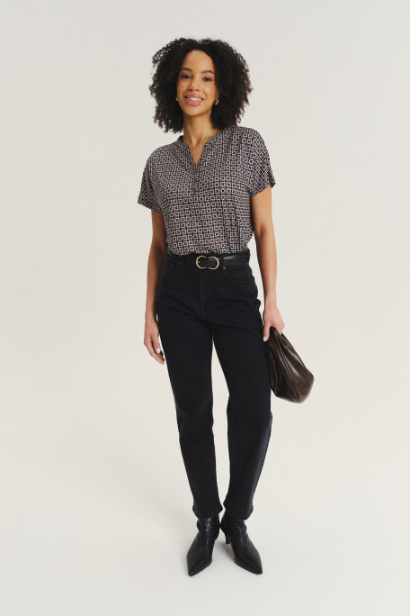 Printowany top z dekoltem w V