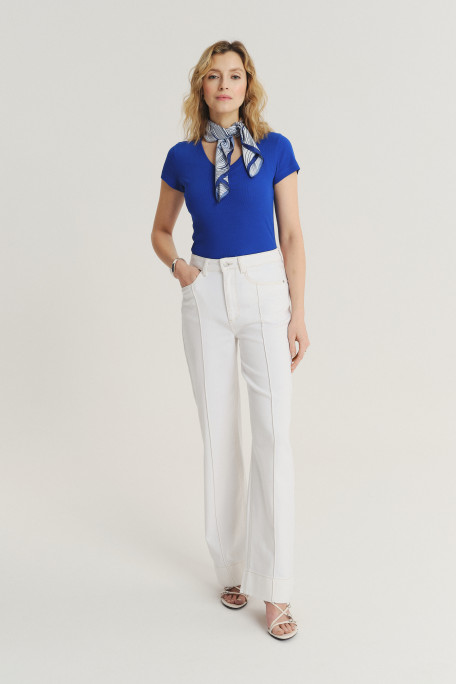 Kobaltowy top w stylu basic