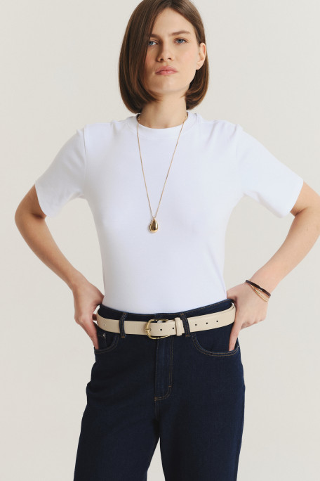 Basicowy biały t-shirt