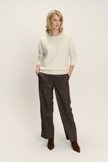 Proste luźne spodnie z nadrukiem w kratę