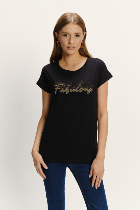 Czarny top z połyskującym napisem z przodu