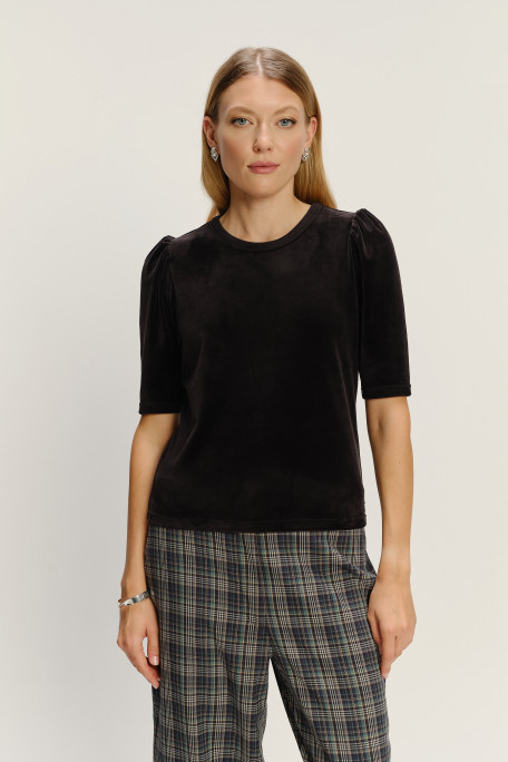 Czarny efektowny top z krótkimi bufiastymi rękawami