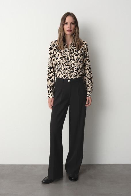 Basicowe czarne spodnie