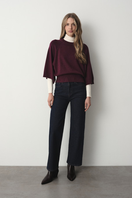 Bordowy sweter oversize
