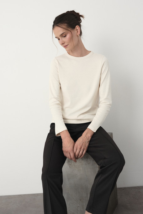 Bawełniany longsleeve w kolorze kremowym 