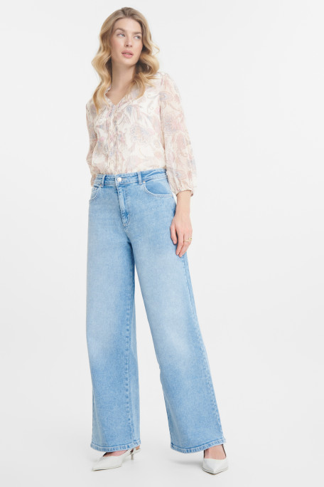 Jasnoniebieskie jeansy wide leg