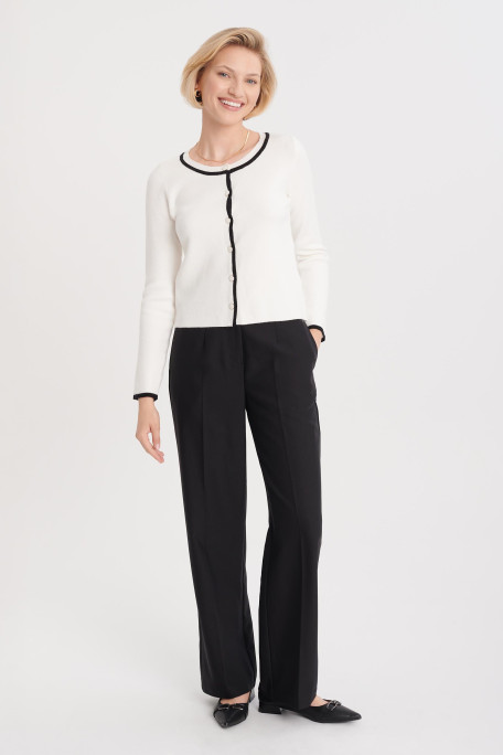 Klasyczne, czarne spodnie w kant