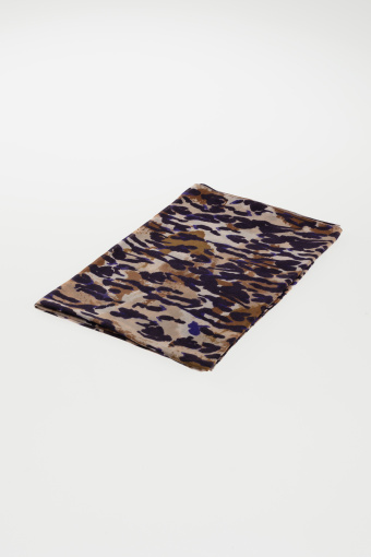 Czarno-brązowa apaszka w cętki