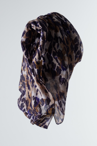 Czarno-brązowa apaszka w cętki