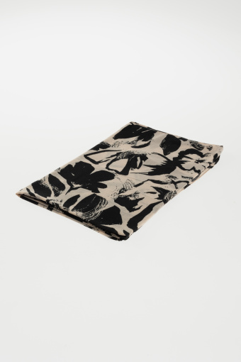 Stylowa apaszka w graficzne kwiaty