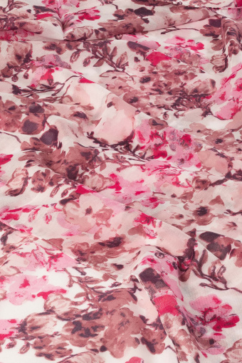 Apaszka  w drobne kwiaty w odcieniach różu Apaszka  w drobne kwiaty w odcieniach różu