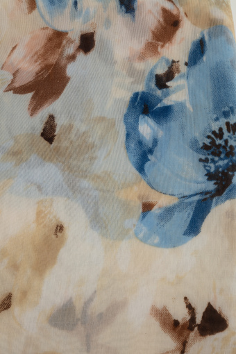 Romantyczna apaszka w kwiaty