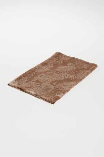 Ciemnobeżowa apaszka w subtelne kwiaty