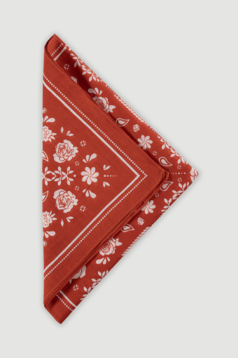 Bandana w ceglastym odcieniu czerwieni