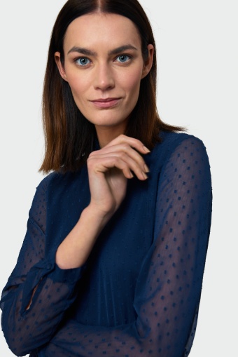 Bluzka z tkaniny plumeti