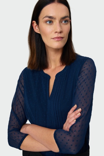 Elegancka bluzka z tkaniny plumeti