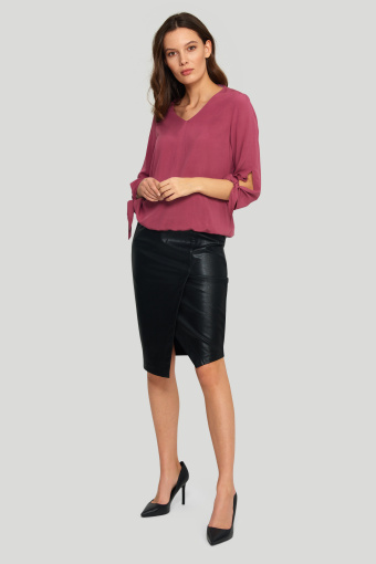 Wiskozowa bluzka z dekoltem V
