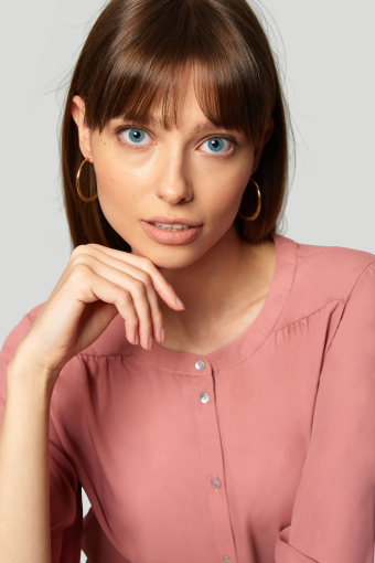 Elegancka bluzka z marszczeniami