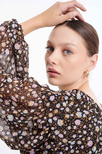 Bluzka oversize w kwiaty