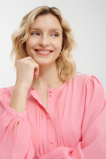 Wiskozowa bluzka w jasnym odcieniu różu