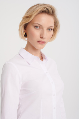 Taliowana koszula w kolorze złamanej bieli