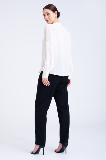 Stylowa koszula ze stójką, biała