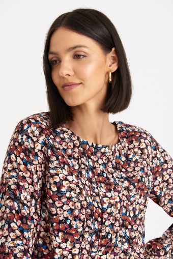Wiskozowa bluzka w drobne, kolorowe kwiaty