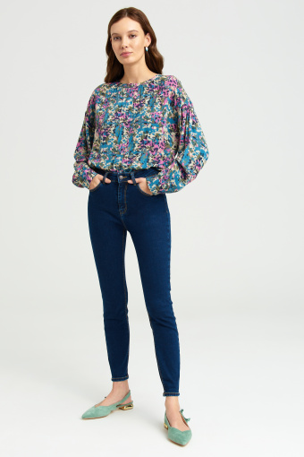 Wiskozowa bluzka z kolorowym printem