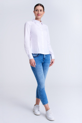 Dopasowana, biała koszula
