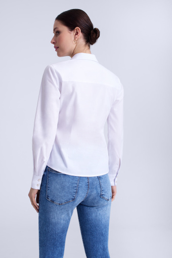Dopasowana, biała koszula