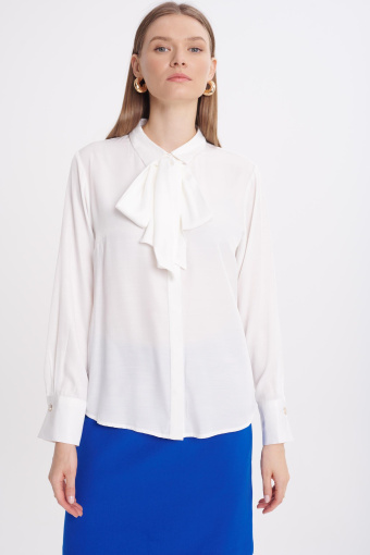 Kremowa elegancka koszula z kokardą