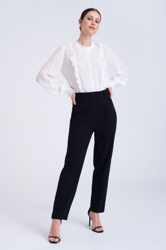 Biała bluzka z koronkami Biała bluzka z koronkami