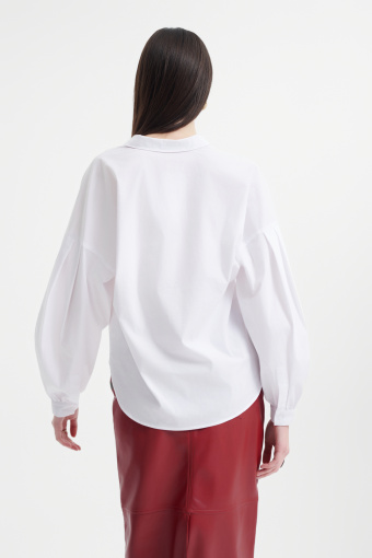 Biała koszula z bufiastymi rękawami 