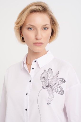 Koszula oversize z przedłużonym tyłem