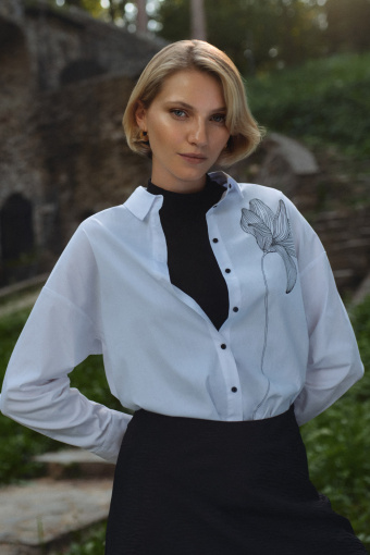 Koszula oversize z przedłużonym tyłem