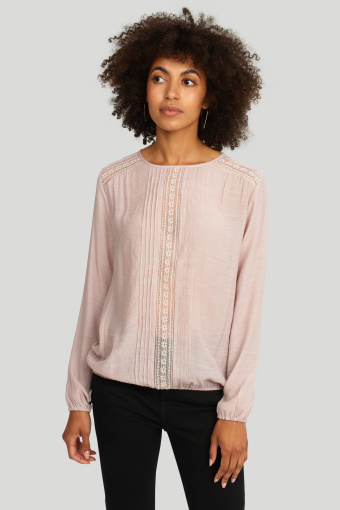 Elegancka bluzka z ozdobną, koronkową wstawką, jasny róż