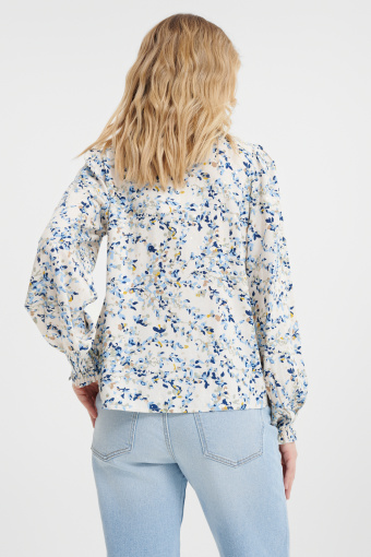 Kobieca bluzka w pastelowe kwiaty