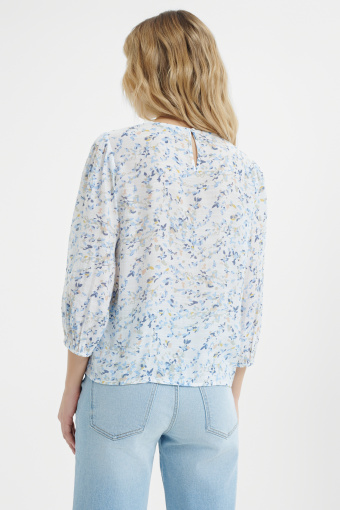 Romantyczna bluzka o kroju A kwiatowy nadruk