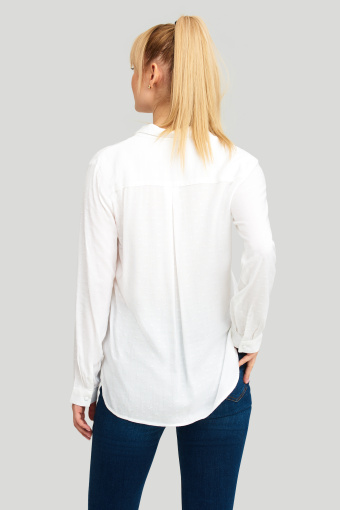 Elegancka, wiskozowa koszula, z zakładkami i ozdobnymi taśmami