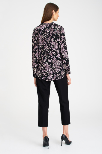 Klasyczna, czarna koszula z nadrukiem w kwiaty